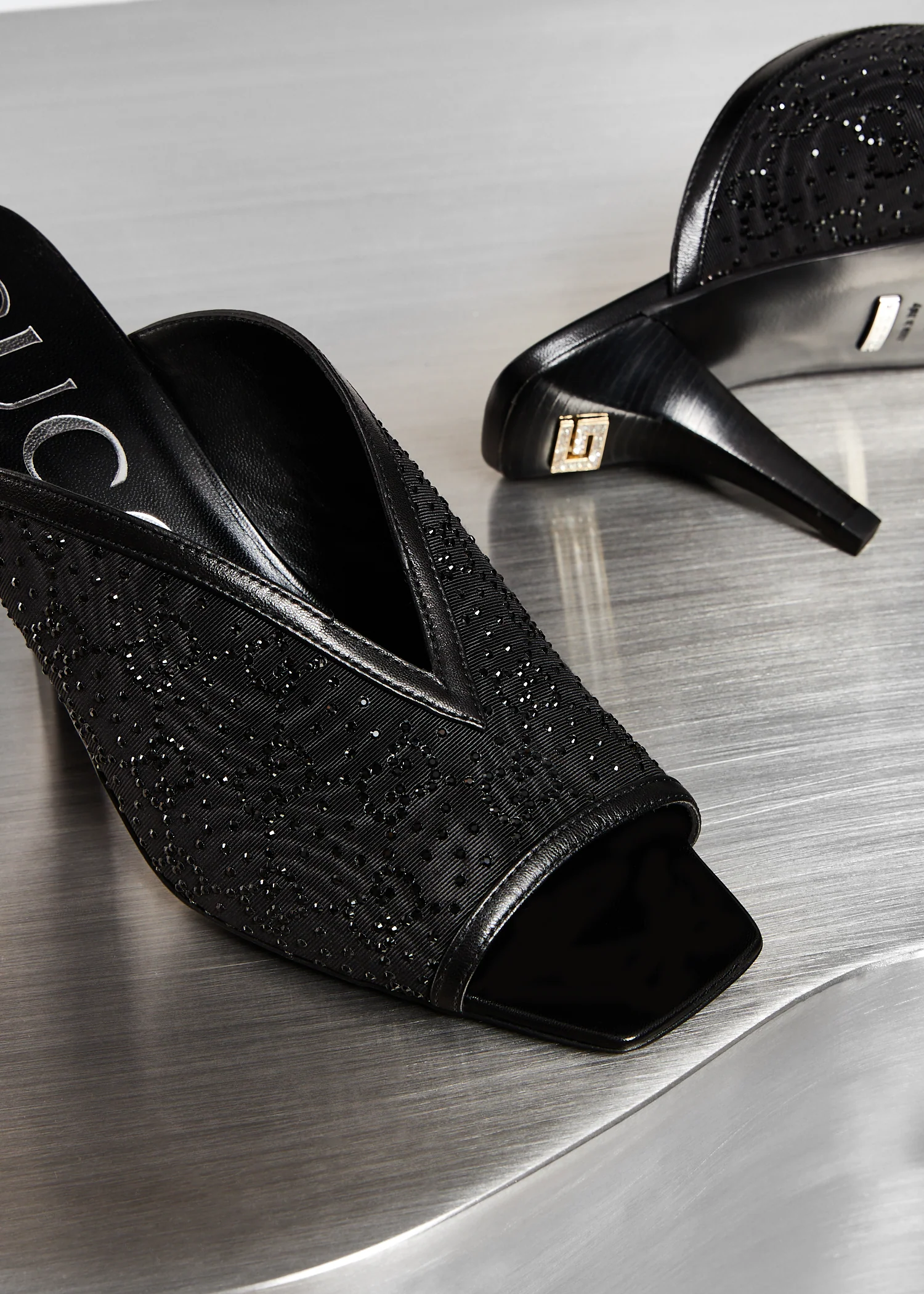 727193 9W840 1000 BLACK GUCCI WOMEN SANDAL - Image 4