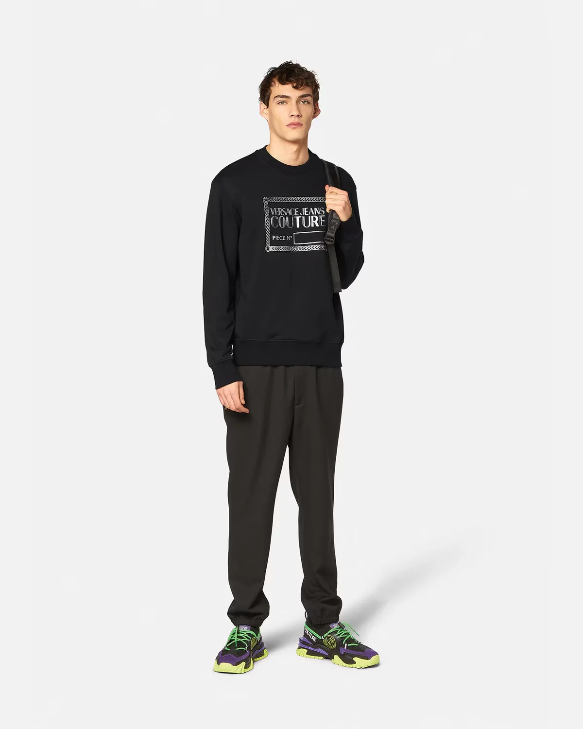 73GAIT11/CF00OG89 BLACK VERSACE MEN SWEATSHIRT - Image 4