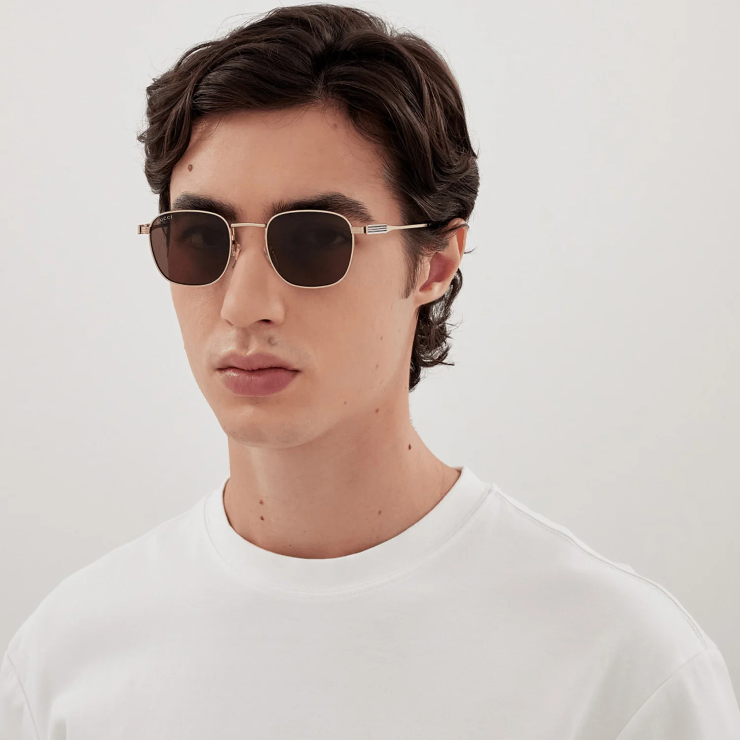 SIGN Squared shape. Gucci lettering logo FOR MEN - Image 4