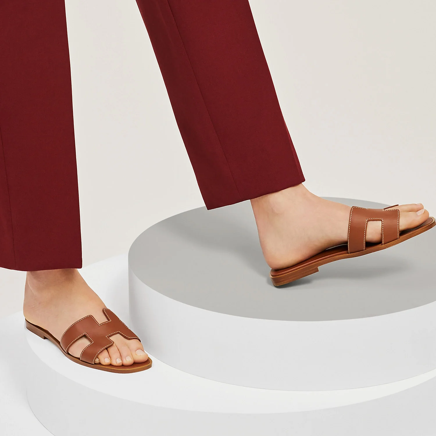 Hermes Oran Slide - Image 4