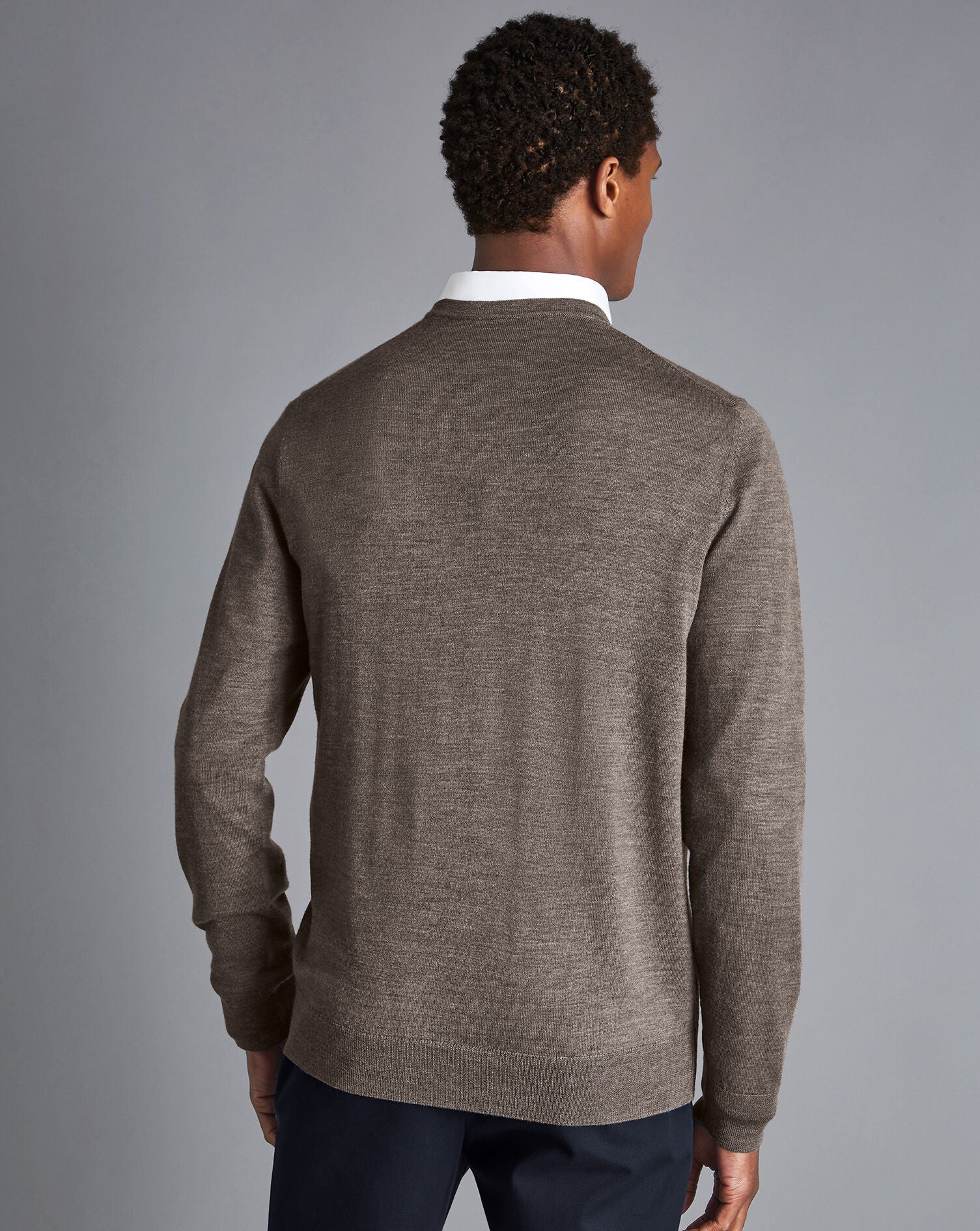 MOCHA PURE MERINO V NECK JUMPER - Image 3