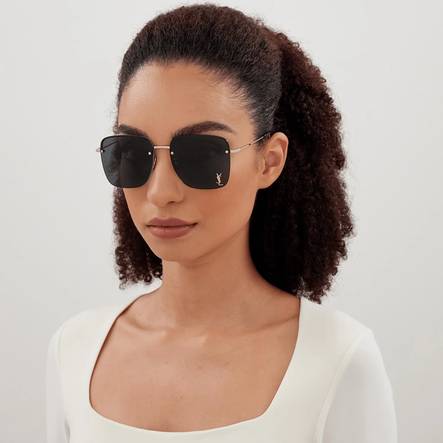 MONOGRAM MODERN HALF RIM SQUARED FEMININE SHAPE - Image 4