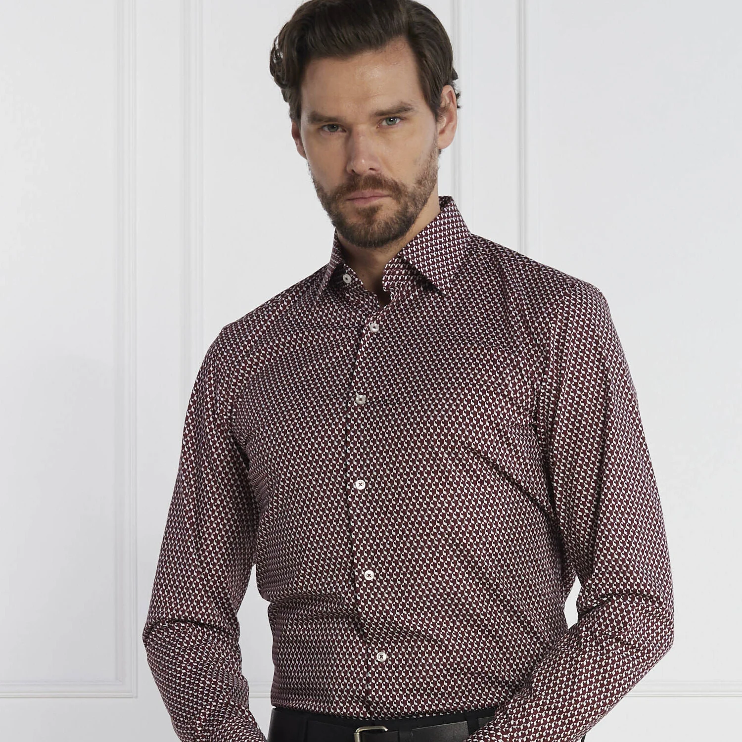 Slim-Fit Shirt In Geometric-Print Performance-Stretch Fabric - Image 4