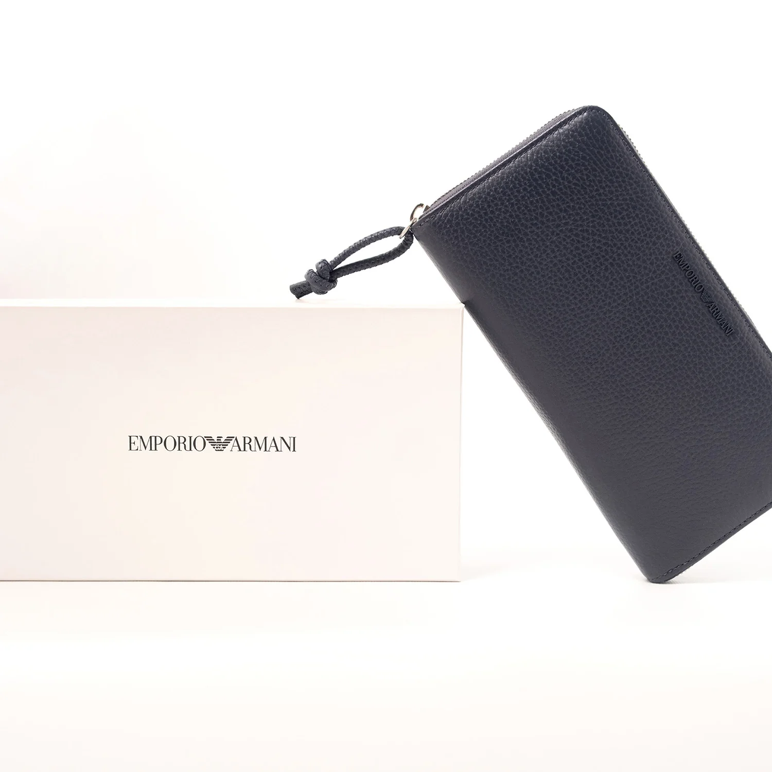 Tumbled Leather Wallet With Wrap-Around Zip - Image 4